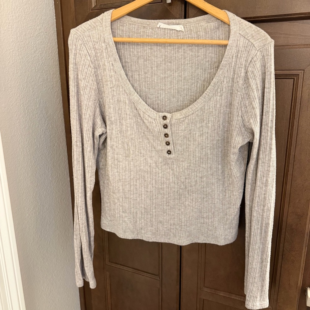 LUSH Women's Ribbed Gray Long Sleeve Top